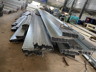 BẢNG GIÁ LƯỚI B40 VÀ THÉP C Z XÀ GỒ